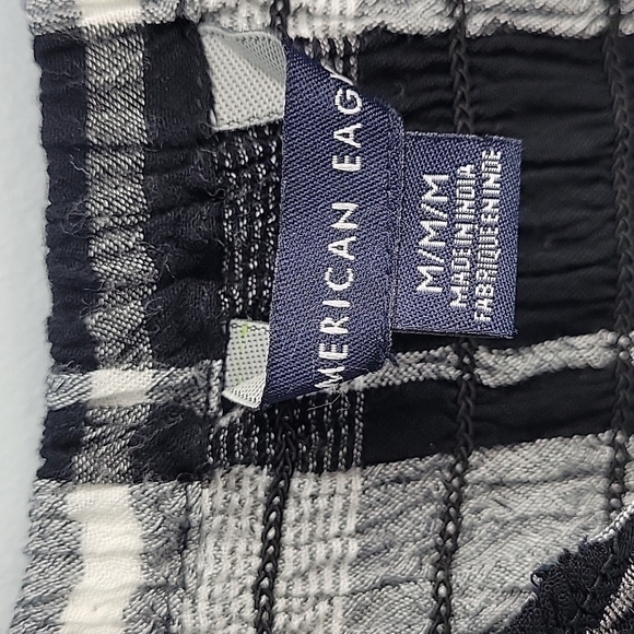 American Eagle Smocked Crop Top Black & White Plaid Balloon Sleeve Button Front - Picture 5 of 7